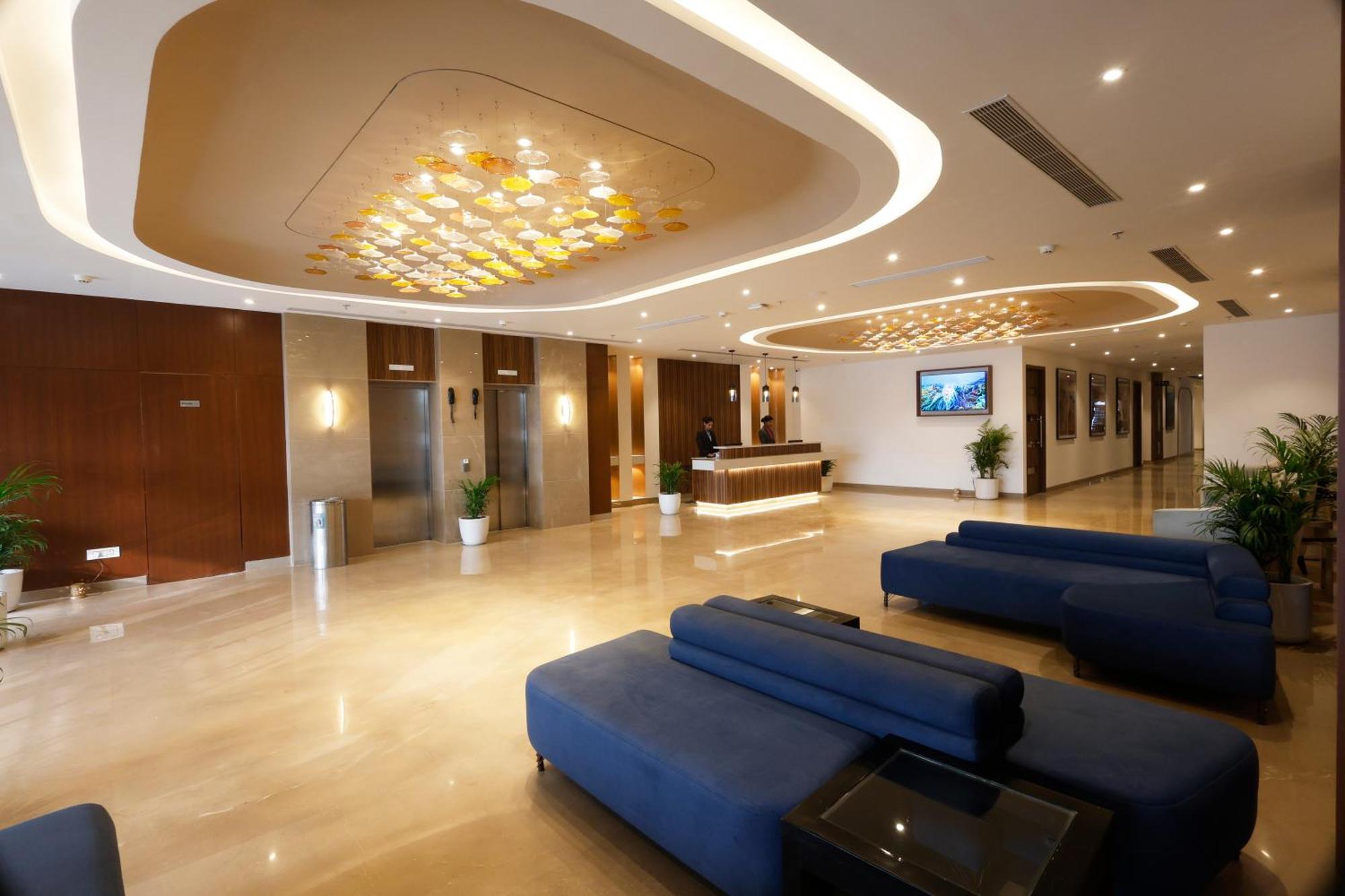 Tulip Inn Zirakpur Экстерьер фото