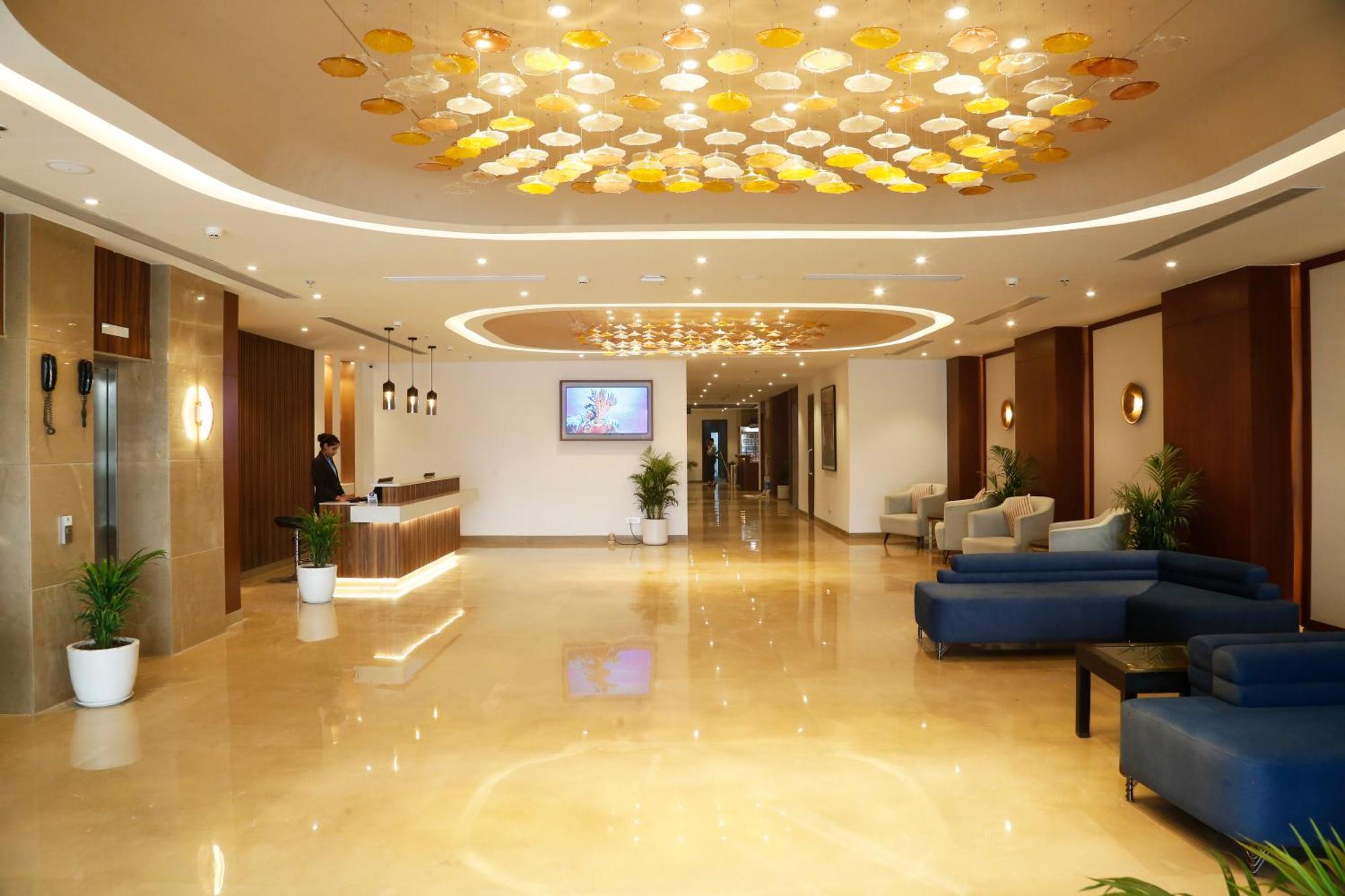 Tulip Inn Zirakpur Экстерьер фото